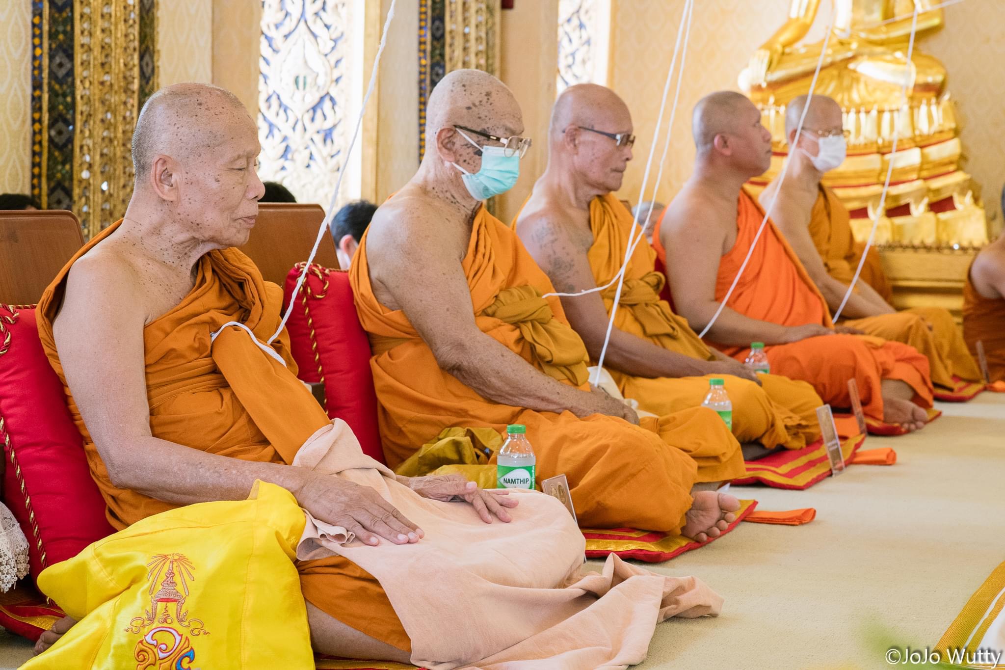 เหรียญหลวงพ่อธุดงค์เนื้อทองแดงซาติน (ลป.ปู่ปาน ลพ.ฤาษีลิงดำ ลพ.ฤาษีลิงขาว ลพ.ฤาษีลิงเล็ก) วัดเขาวงถ้ำนารายณ์ ลพ.เล็ก วัดท่าขนุนร่วมเสก