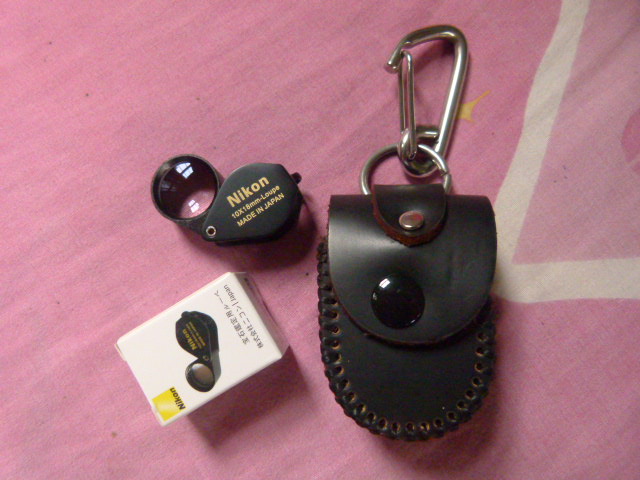 กล้องส่องพระ นิคอน Nikon 10X ( สี ดำ ) พร้อม กระเป๋ากล้อง ซองหนังแท้ ใส่กล้องส่องพระ + พวงกุญแจสแตนเลสแท้