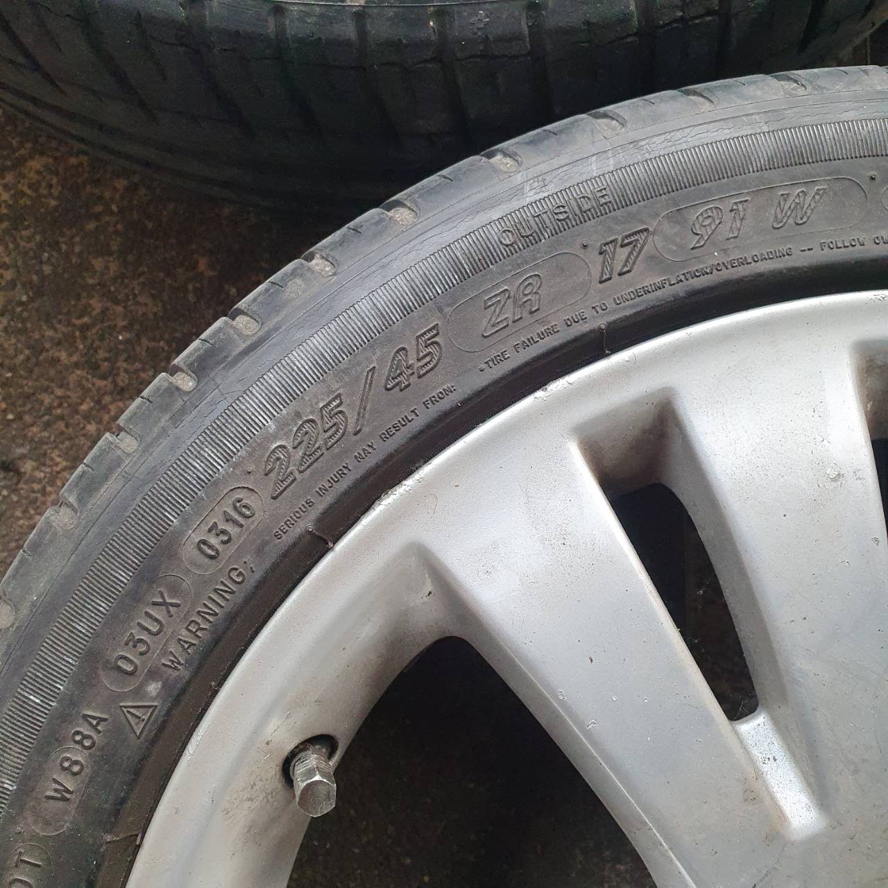 ล้อแม็ก Benz 17" A2044010402 B66474276 ของแท้มือสองขายตามสภาพ