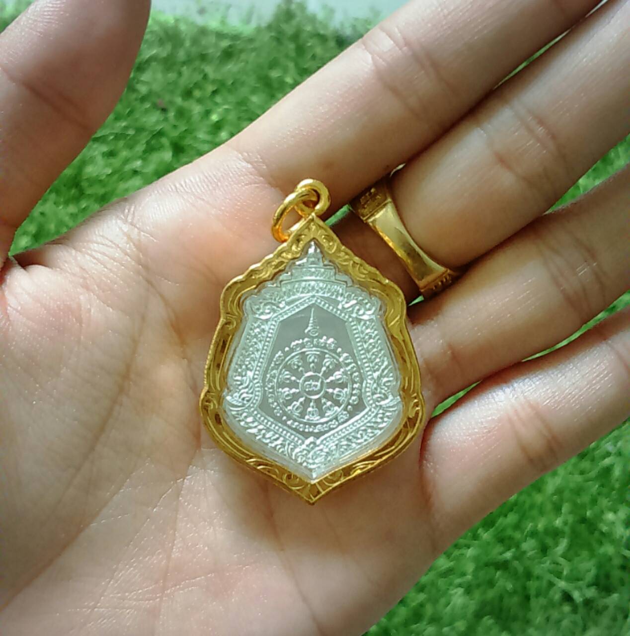 เหรียญพระพุทธ หลวงพ่อโบ้ย วัดมะนาว เลี่ยมกรอบไมครอน