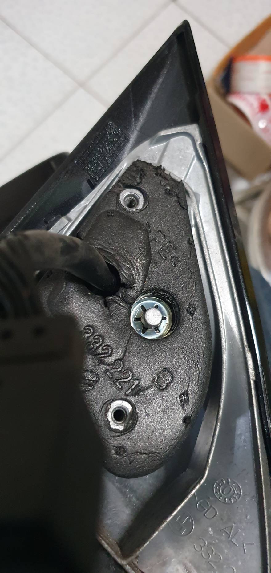 กระจกมองข้าง Benz W209 ข้างซ้าย สีดำ มือสอง เลนส์กระจกไม่แตก ไฟเลี้ยวแตก