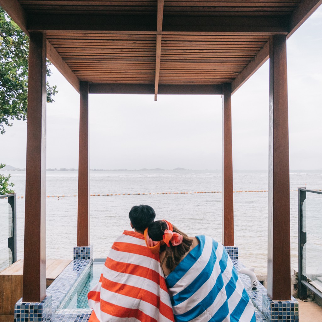 ผ้าเช็ดตัวพกพาใหม่ล่าสุด - มาพร้อมกับถุงสำหรับใส่ เป็นทั้งผ้าเช็ดตัว, ผ้าปูรองนอนบนชายหาด