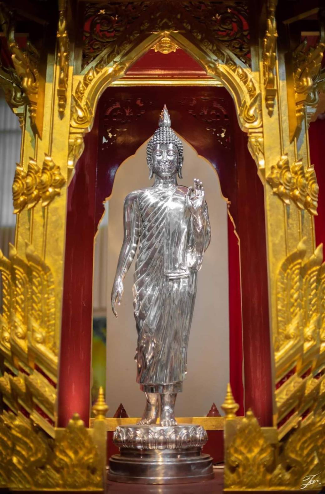 พระพุทธลีลาประทานพร สูง 12 นิ้ว วัดท่าขนุน