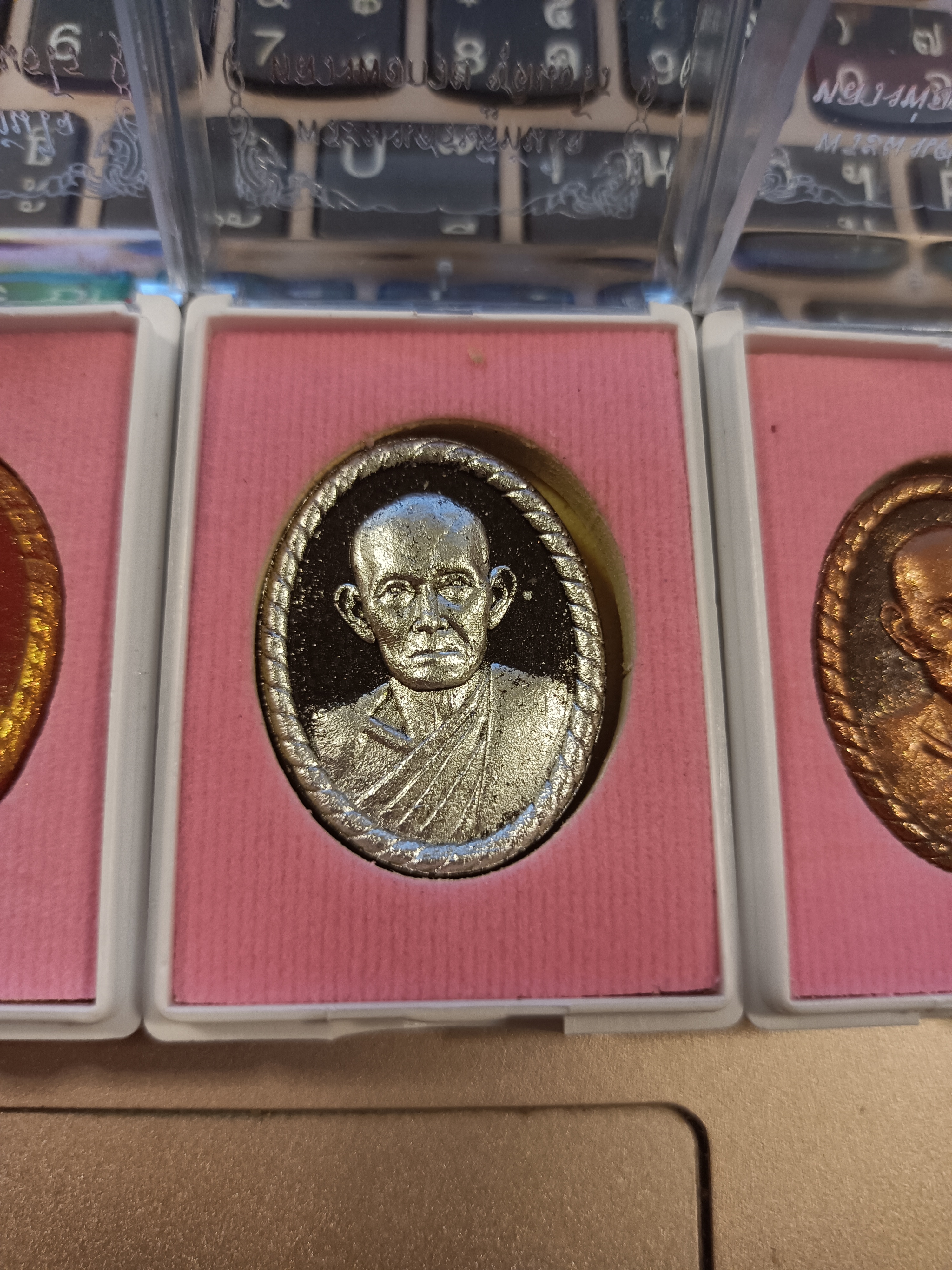 พระผงเศรษฐีทันใจหลวงพ่อกวย ชุดกรรมการ วัดเดิมบาง ลพ.เล็กเสก