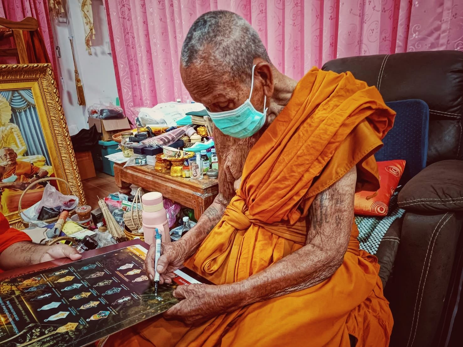 เหรียญเวสสุวรรณเทพบุตร เนื้อชนวนรมมันปู "ลาภผล พูนทวี จำปี จักรเพชร ๖๕" ณ วัดบรมสถล(ดอน)ยานนาวา