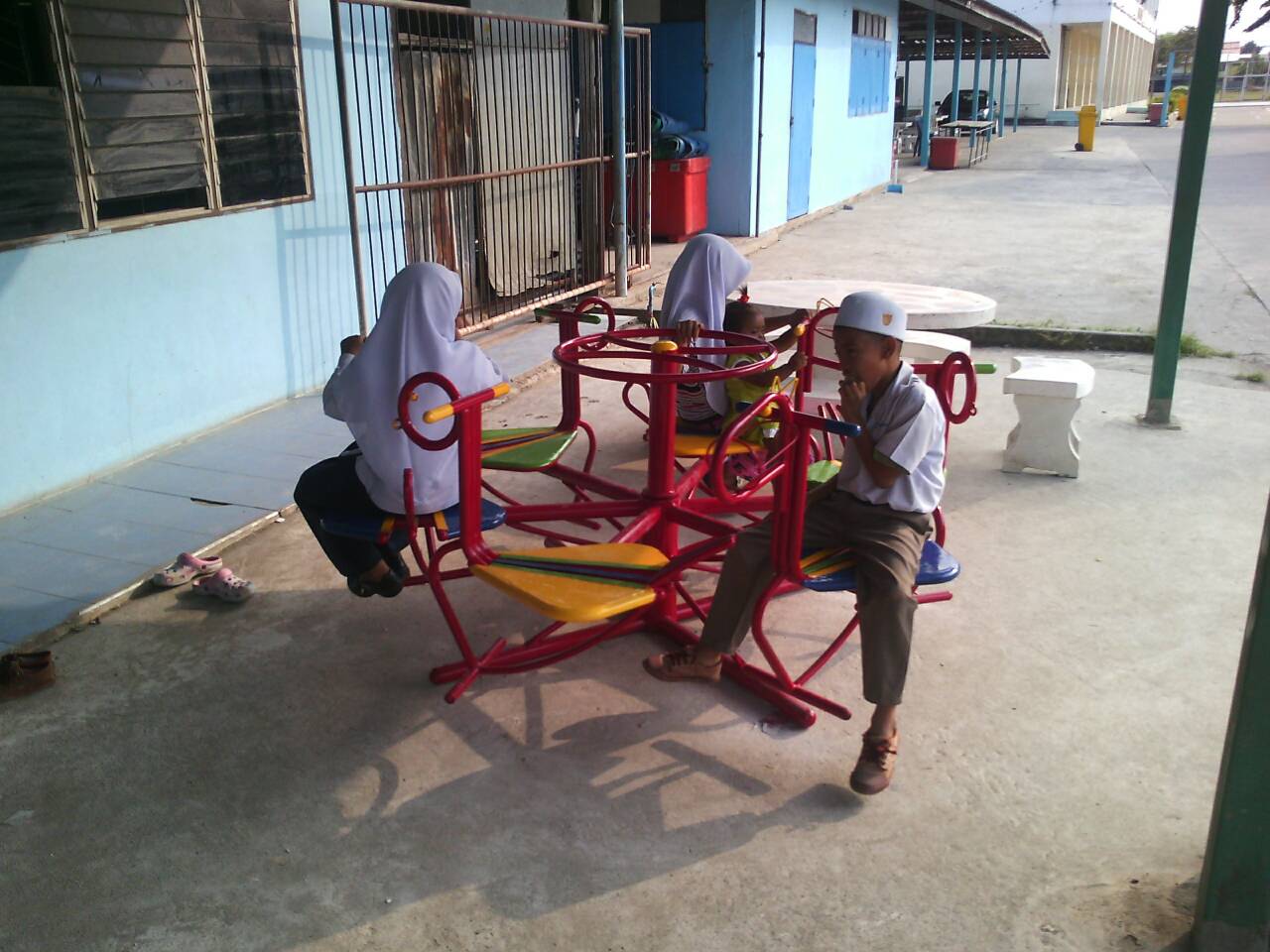 รหัส PG ผลงานติดตั้ง (โรงเรียนขันติธรรม-บางบัวทอง จ.นนทบุรี) เครื่องเล่นสนามกลางแจ้งสำหรับเด็ก