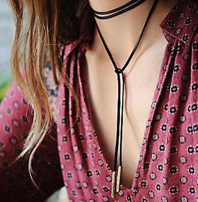 สร้อยคอโชคเกอร์ เชือกหนังสีดำ ยาว(มาก) ปลายติดเหล็กสีทอง