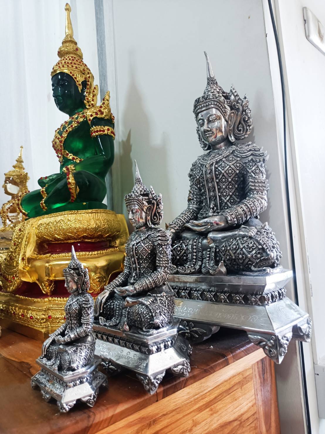 พระพุทธอิทธิคุณบุญพินิมมิต รุ่น 1 (องค์นำฤกษ์ เนื้อเงินยวง ชุด 3 องค์ ) No.๑๒ ลพ.เล็ก พอจ.พันแสง วัดศิลาวาส
