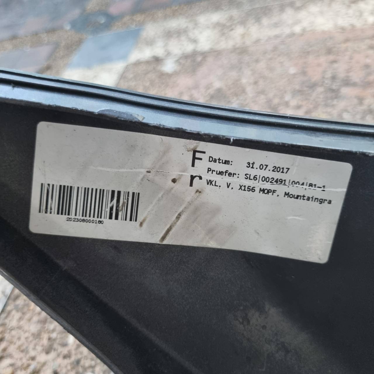 กันชนหน้า Mercedes Benz GLA A 156 885 93 00 ขายตามสภาพครับ