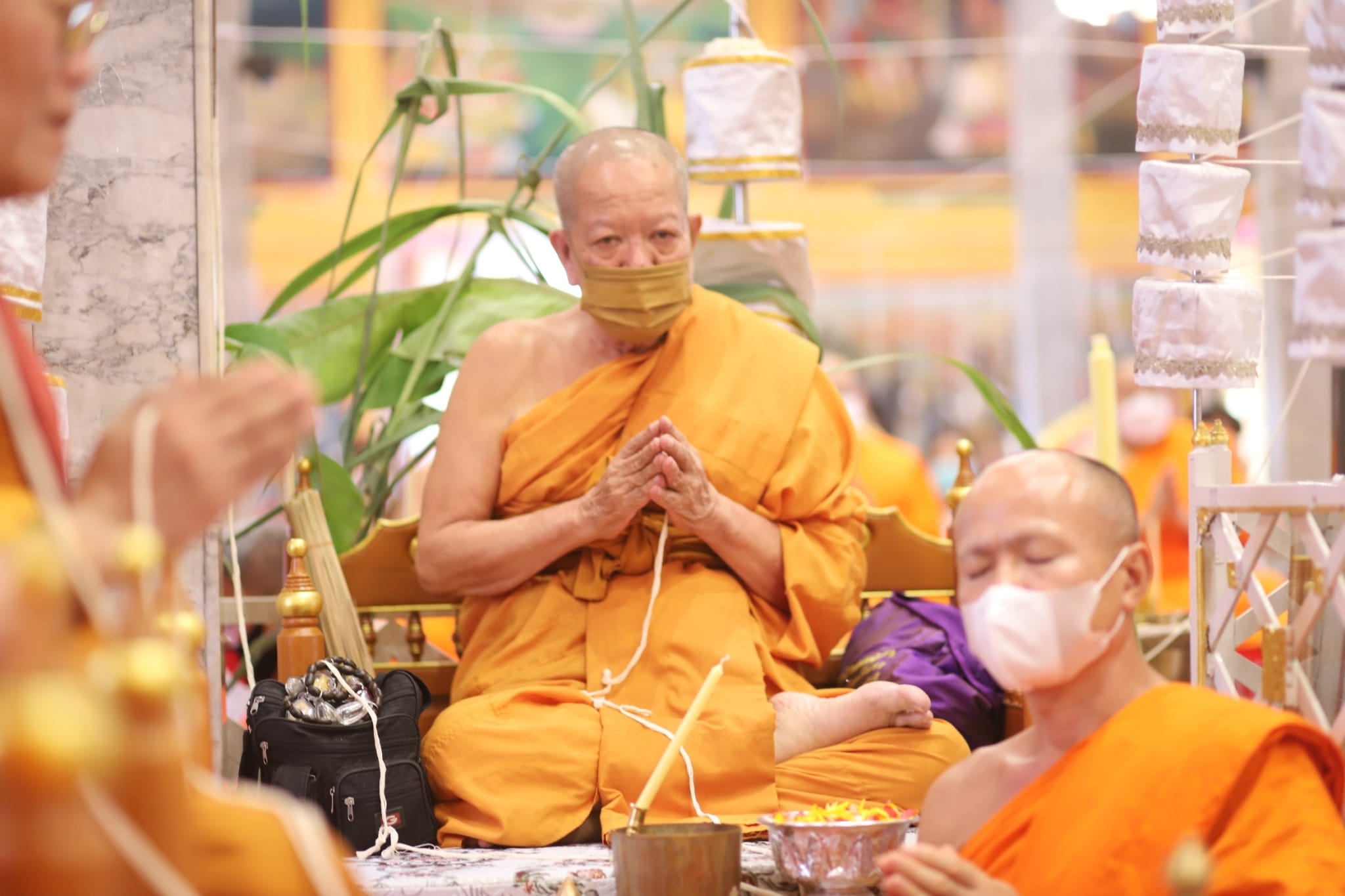 เหรียญเวสสุวรรณเทพบุตร เนื้อชนวนรมมันปู "ลาภผล พูนทวี จำปี จักรเพชร ๖๕" ณ วัดบรมสถล(ดอน)ยานนาวา