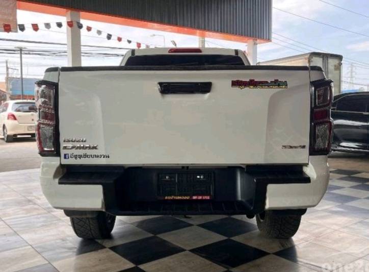 กันชนหน้า ISUZU DMAX D-MAX อีซูซุ ดีแม็กซ์ ปี 2021 ขายตามสภาพครับ