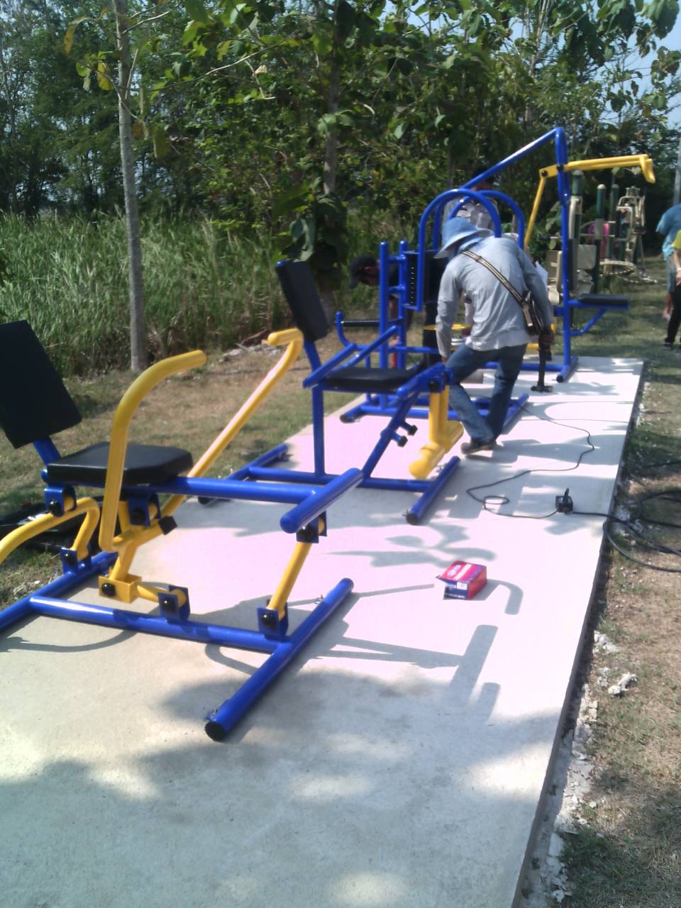 รหัส SM ผลงานติดตั้ง (อบต.ชำแระ อ.โพธาราม จ.ราชบุรี) เครื่องออกกำลังกายกลางแจ้ง