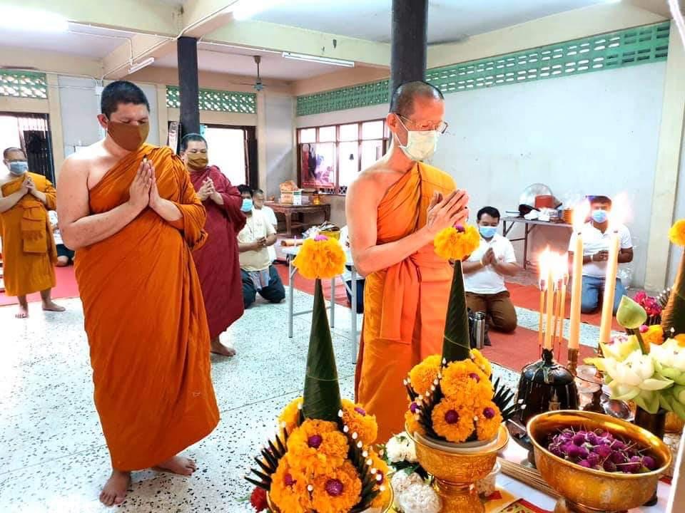 ลูกอมชาตรีมหาระงับ เลี่ยมกันน้ำ (ผสมเกศาครู) วัดบึงลาดสวาย ลพ.เล็กเสก พิธีมหาระงับ ไพรีพินาศ