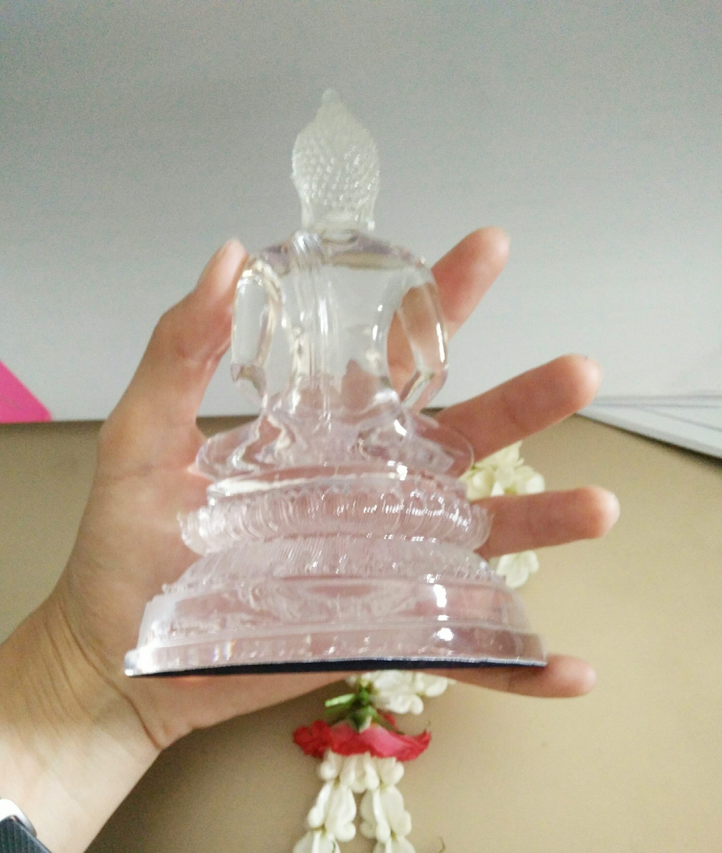 พระแก้วใส(เรซิ่น) คณะศิษย์ ลป.ปาน หน้าตัก 3 นิ้ว(ฐาน 4.5 นิ้ว) วัดท่าซุง ไม่ทัน ลพ.ฤาษี