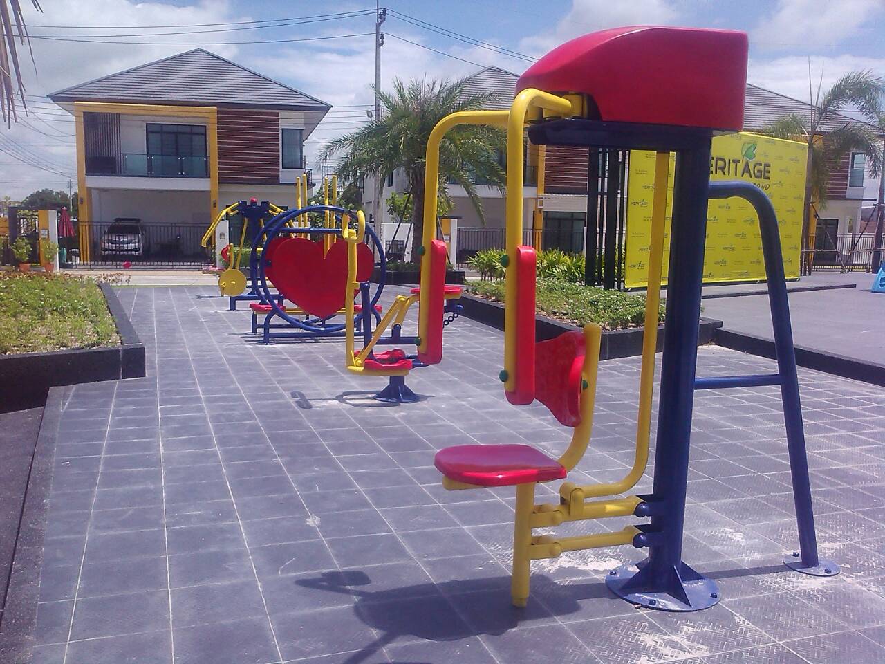 รหัส OUL ผลงานติดตั้ง (บจก.ซะแกซิตี้ เรียลเอสเตท อ.เมือง จ.ระยอง) เครื่องออกกำลังกายกลางแจ้ง