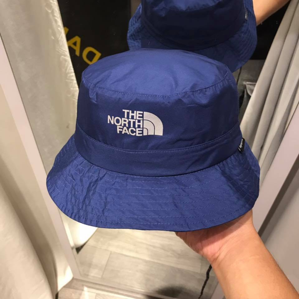 หมวกเดินป่า The North Face ผ้า Sympatex กันน้ำ 100 % ของใหม่ ของแท้ พร้อมส่งจากไทย