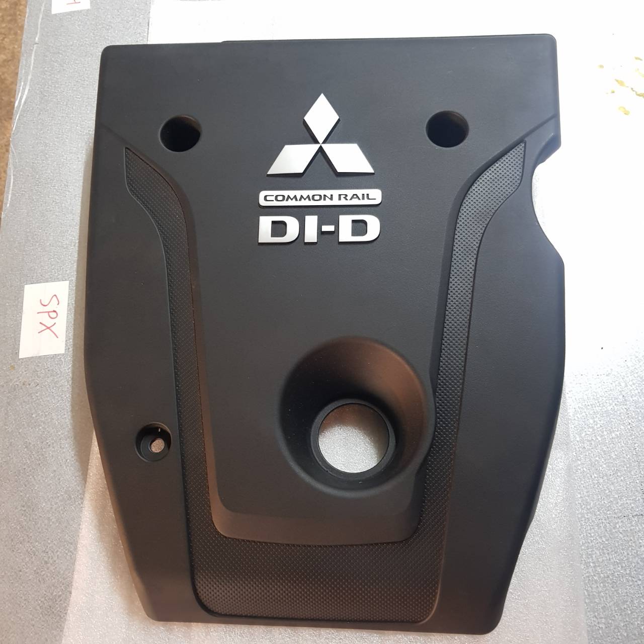 ฝาครอบเครื่องยนต์ Mitsubishi Triton 2020-2022 Pajero Sport 2015-2022(มือสองของศูนย์)