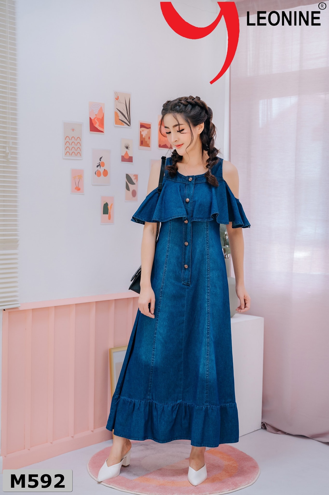 แม็กซี่เดรสโชว์ไหล่นิดๆ (Size : อก 36" 38" 40" 42"44") เดรสยาวแขนสั้นเว้าไหล่ ผ้ายีนส์เนื้อนิ่มใส่สบาย แบบสวยหวาน ใส่ได้หลายโอกาส
