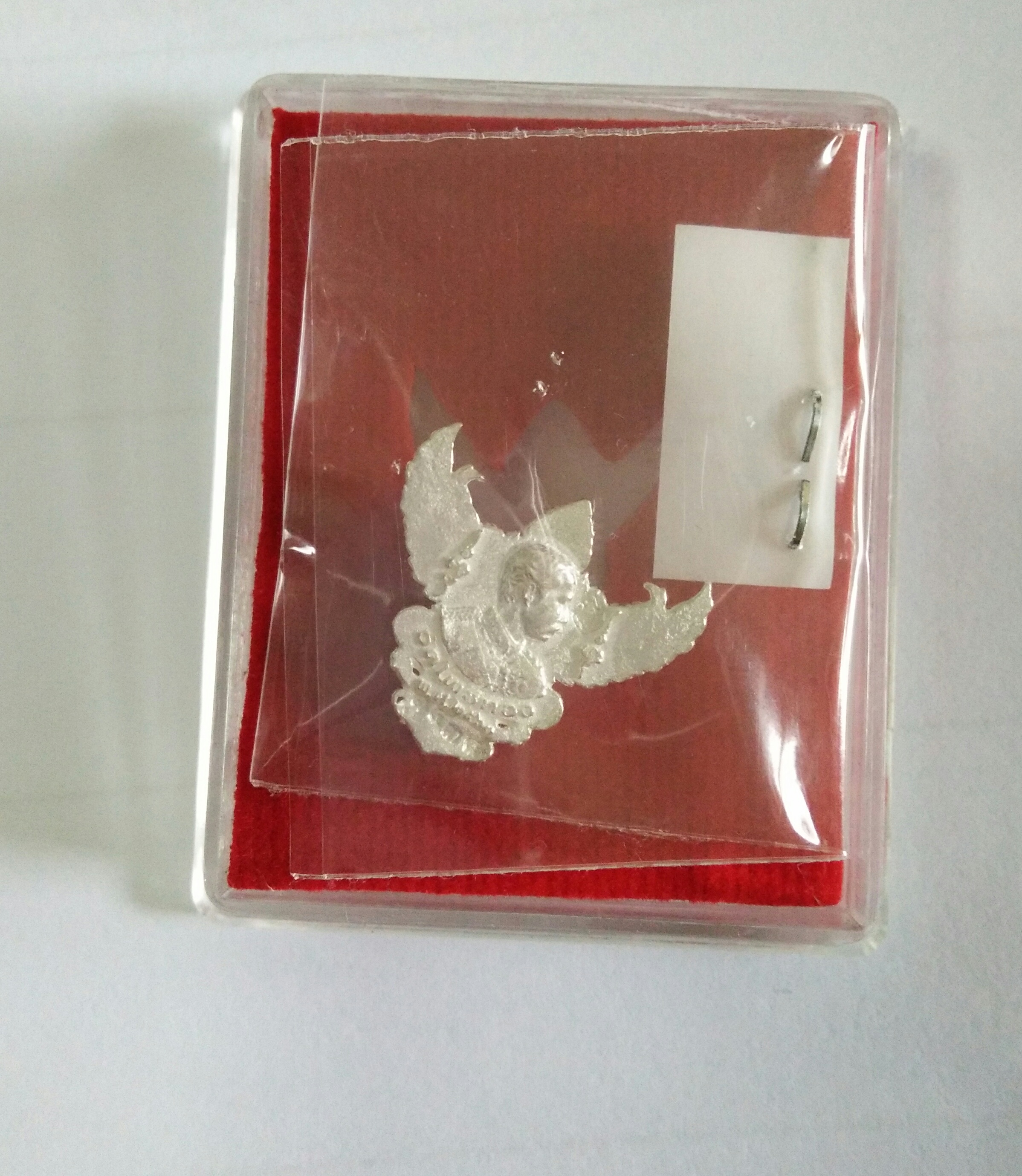 ครุฑเนื้อเงิน พิมพ์ใหญ่ รุ่น เปิดขุมทรัพย์ อ.วราห์ วัดโพธิทอง ปี 60 มี 1 องค์