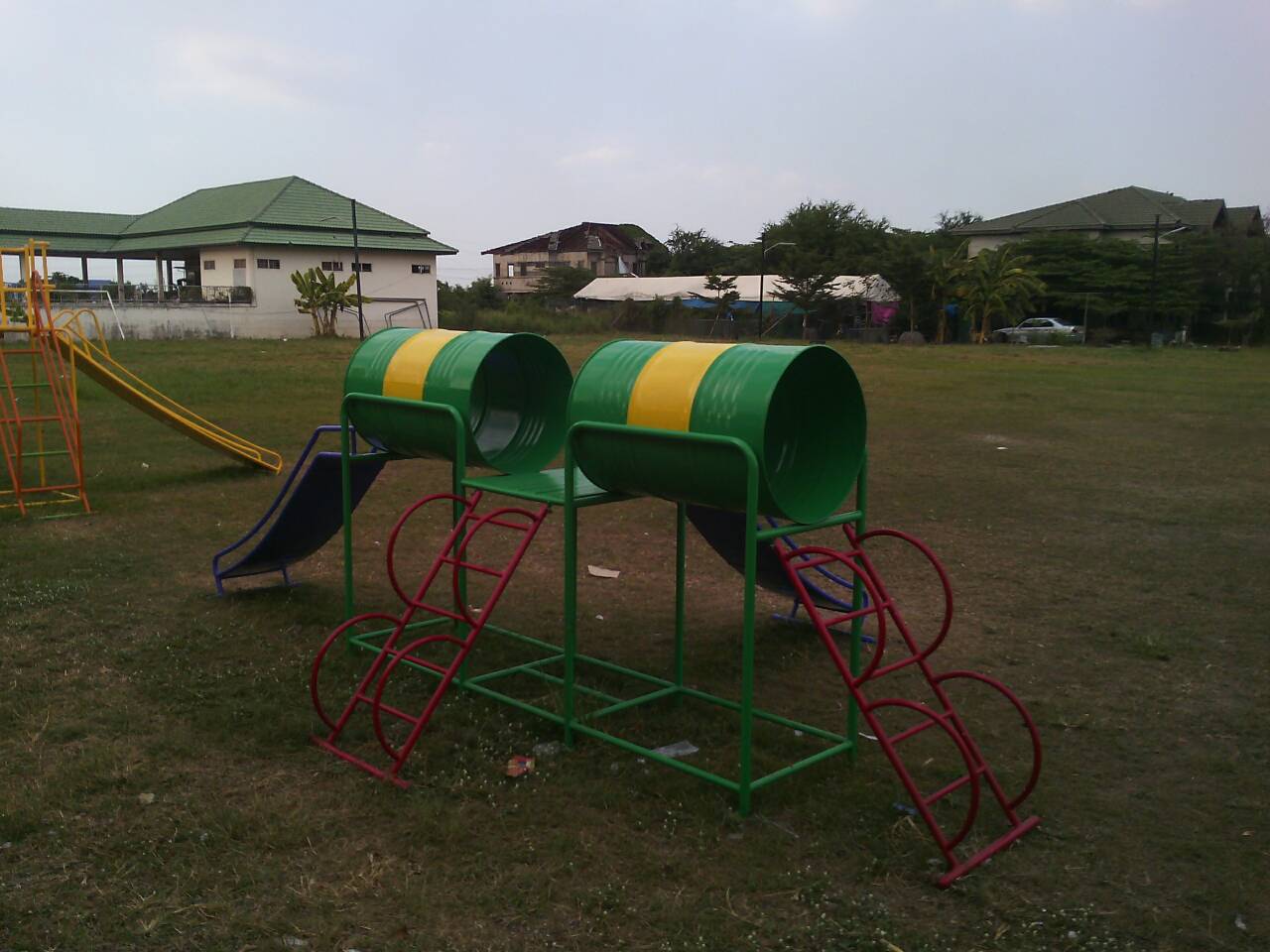 รหัส PG ผลงานติดตั้ง (หมู่บ้านนิวส์เวิลด์วิลล์-บางบัวทอง จ.นนทบุรี) เครื่องเล่นสนามกลางแจ้งสำหรับเด็ก
