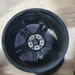 ล้อแมก มือสอง BMW 1 วง 8J×18 8092352 มีรอยขีดตำหนิ ขายตามสภาพ