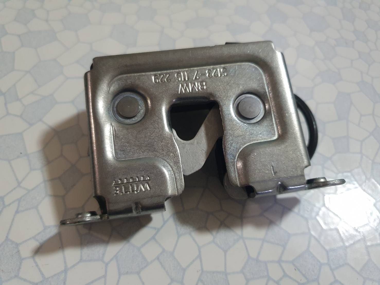 ตัวล็อคฝากระโปรงหน้า BMW Front Hood Latch 5123-7 115 229 อะไหล่แท้