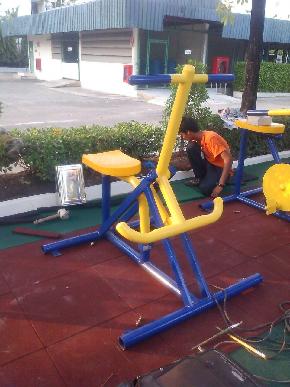 รหัส SM ผลงานติดตั้ง (บริษัท ซีเกท เทคโนโลยี (ประเทศไทย) จำกัด - อ.เมือง จ.สมุทรปราการ) เครื่องออกกำลังกายกลางแจ้ง