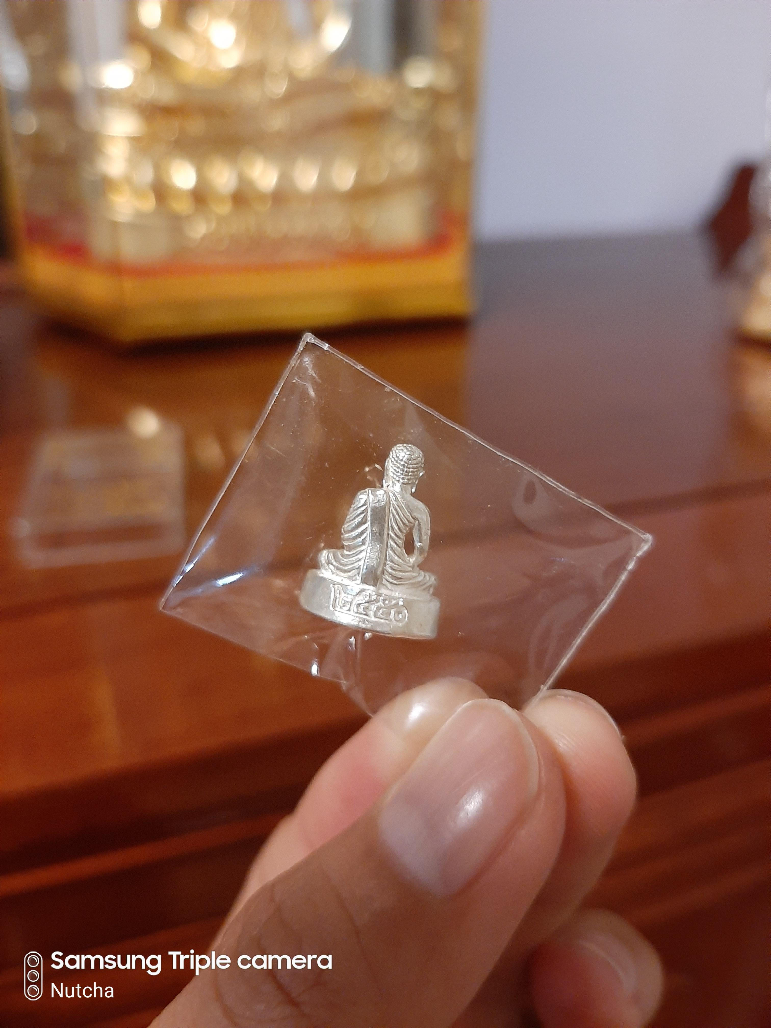 พระปัจเจกพุทธเจ้าเนื้อเงิน วัดท่าขนุน