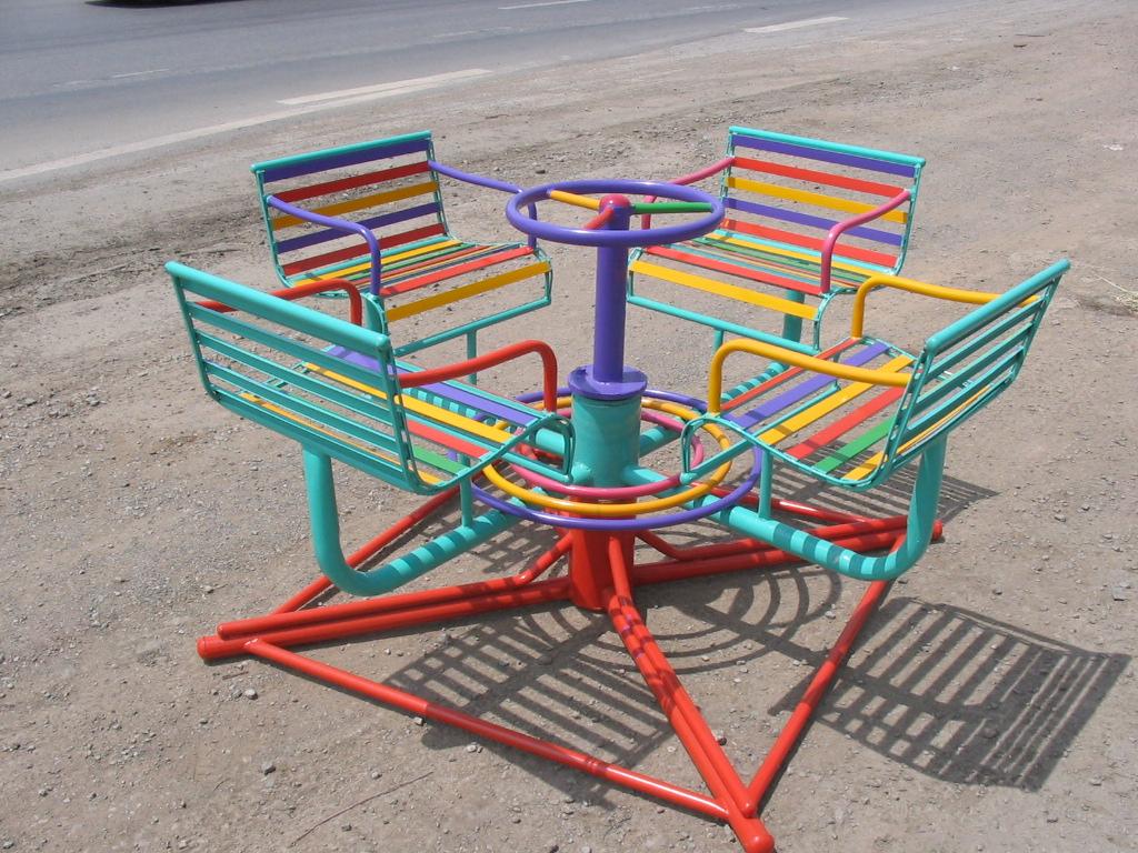 🍥PG-045👀เก้าอี้หมุน 4 ที่👀ขนาด กว้าง 100 ซม. ยาว 100 ซม. สูง 80 ซม.🍥 🔹Fofansendai🔹เครื่องเล่นสนามกลางแจ้ง เครื่องเล่นสนามเหล็ก เกรดA Outdoor Playground ทำสีสวยงาม 🌈สั่งทำ 7-15 วัน🚚