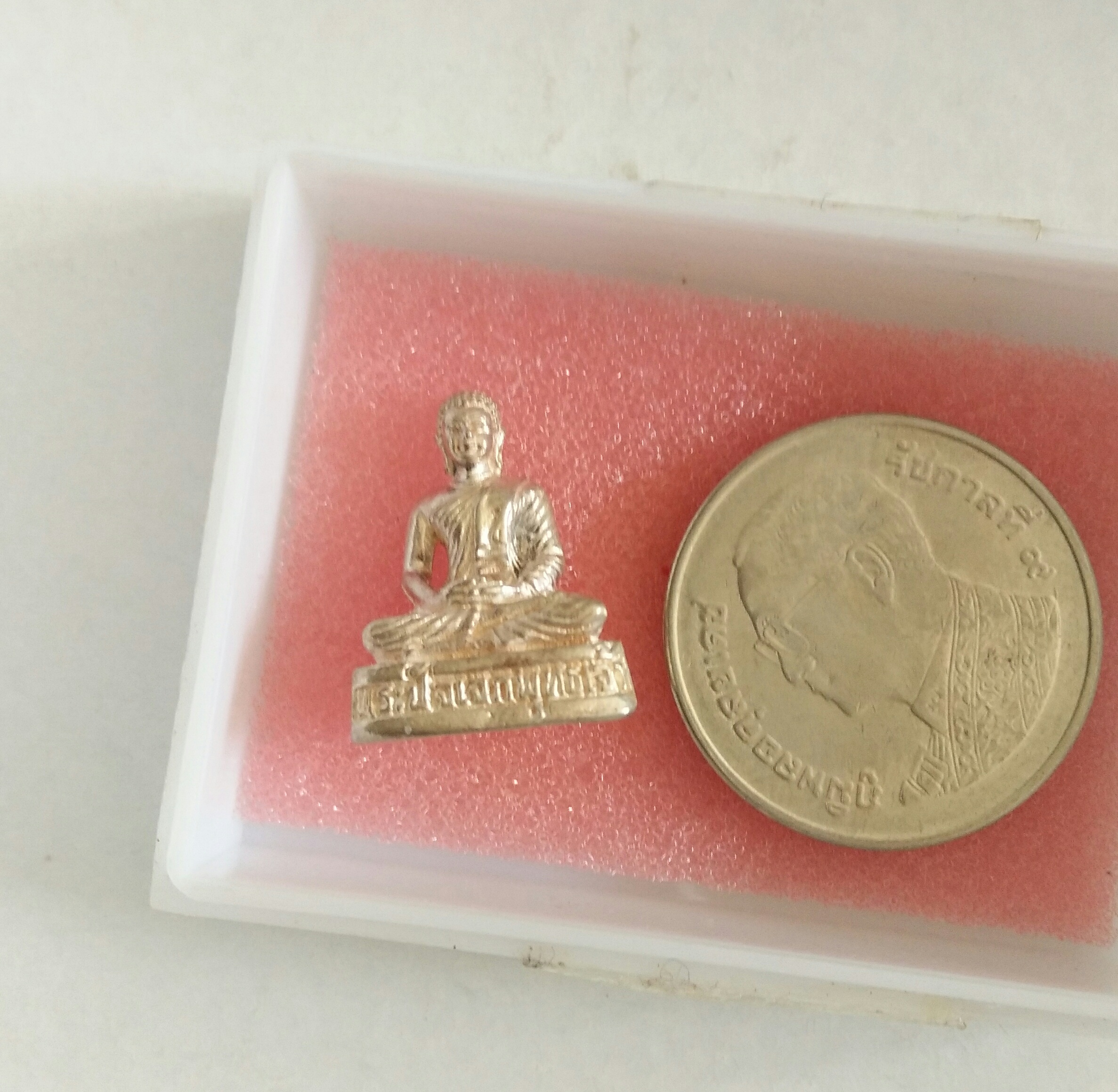 พระปัจเจกพุทธเจ้าเนื้อเงิน วัดท่าขนุน ไม่มีกล่อง