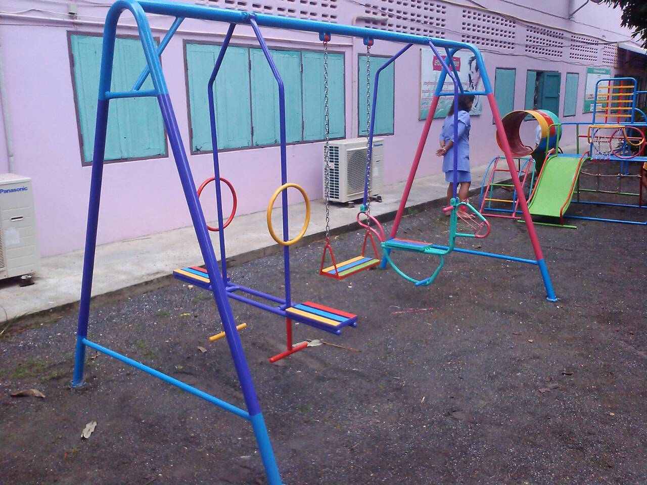 รหัส PG ผลงานติดตั้ง (โรงเรียนบ้านรางจิก ต.หนองขาว อ.ท่าม่วง จ.กาญจนบุรี) เครื่องออกกำลังกายเด็ก