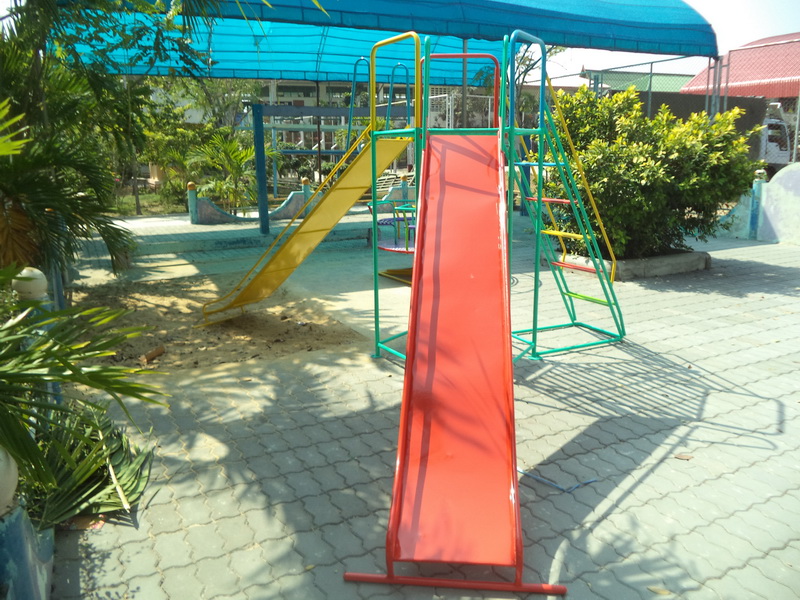 รหัส PG ผลงานติดตั้ง (โรงเรียนวัดบางจะเกร็ง อ.เมือง จ.สมุทรสงคราม) เครื่องเล่นสนามกลางแจ้งสำหรับเด็ก
