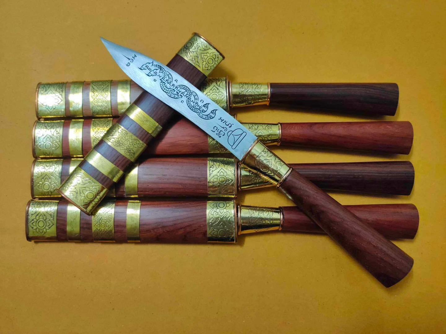 พระปิดตาเนื้อเมฆสิทธิ์ หลวงพ่อเล็ก หลวงพ่อบ๊ะ เสกหลายวาระเข้าพิธีพุทธาภิเษกพิธีพระกริ่งพิชัยสงคราม วัดพระพุทธบาทถ้ำป่าไผ่