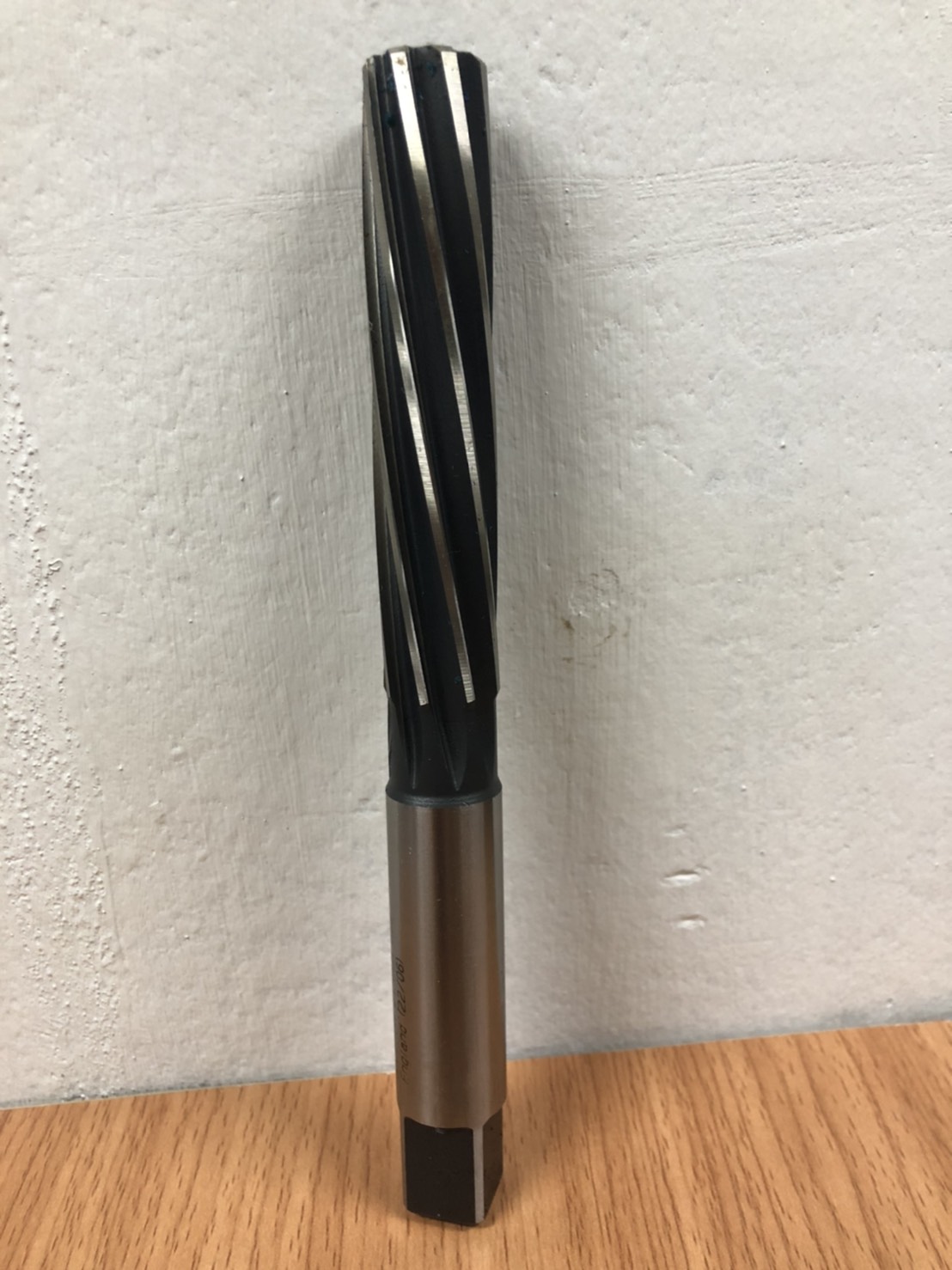 Warrior ตราคนป่า ริมเมอร์ตรงหัวสี่เหลี่ยม (HSS Parallel Hand Reamers)