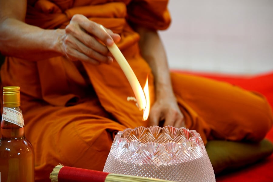 สมเด็จองค์ปฐมหลังยันต์เกราะเพชร พร้อมเลี่ยมกรอบเงิน เนื้อเงินชนวนมาหาสะท้อน วัดท่าขนุน