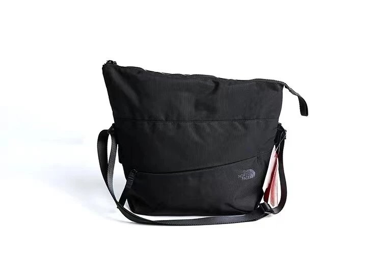 กระเป๋าสะพายข้าง The North Face Electra Tote Medium ของใหม่ ของแท้ พร้อมส่งจากไทย