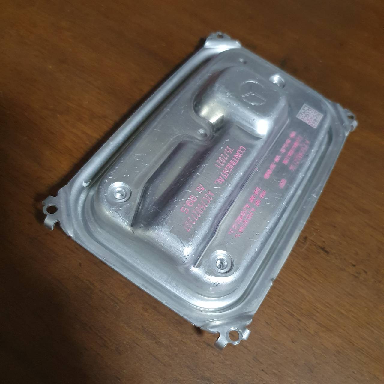 กล่องไฟ ซีน่อน Benz A2139002734 ของแท้ มือสอง