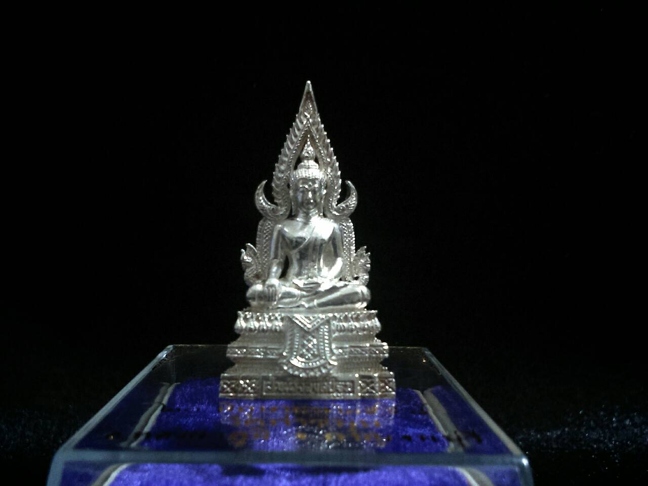 สมเด็จองค์ปฐมลอยองค์เนื้อเงิน วัดท่าขนุน (Pre Order)