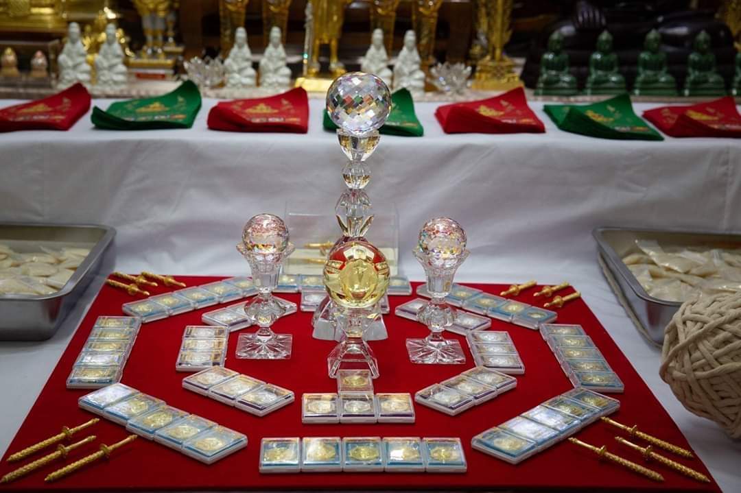 ผ้ายันต์กันภัยหายโศก (พิธีแก้วอินทนิล) พระอาจารย์เอ บ้านสุมโน ลพ.เล็ก วัดท่าขนุนร่วมเสก