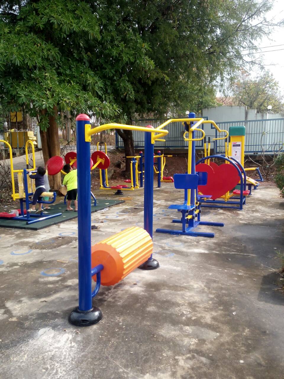 เครื่องออกกำลังกายกลางแจ้งบางขุนเทียน