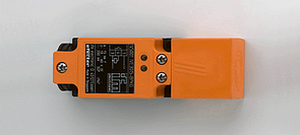 IV5004 พร็อกซิมิตี้สวิทช์/ ทรงสี่เหลี่ยม/ ระยะตรวจจับ 20mm (ifm inductive proximity sensor/ ifm proximity switch)