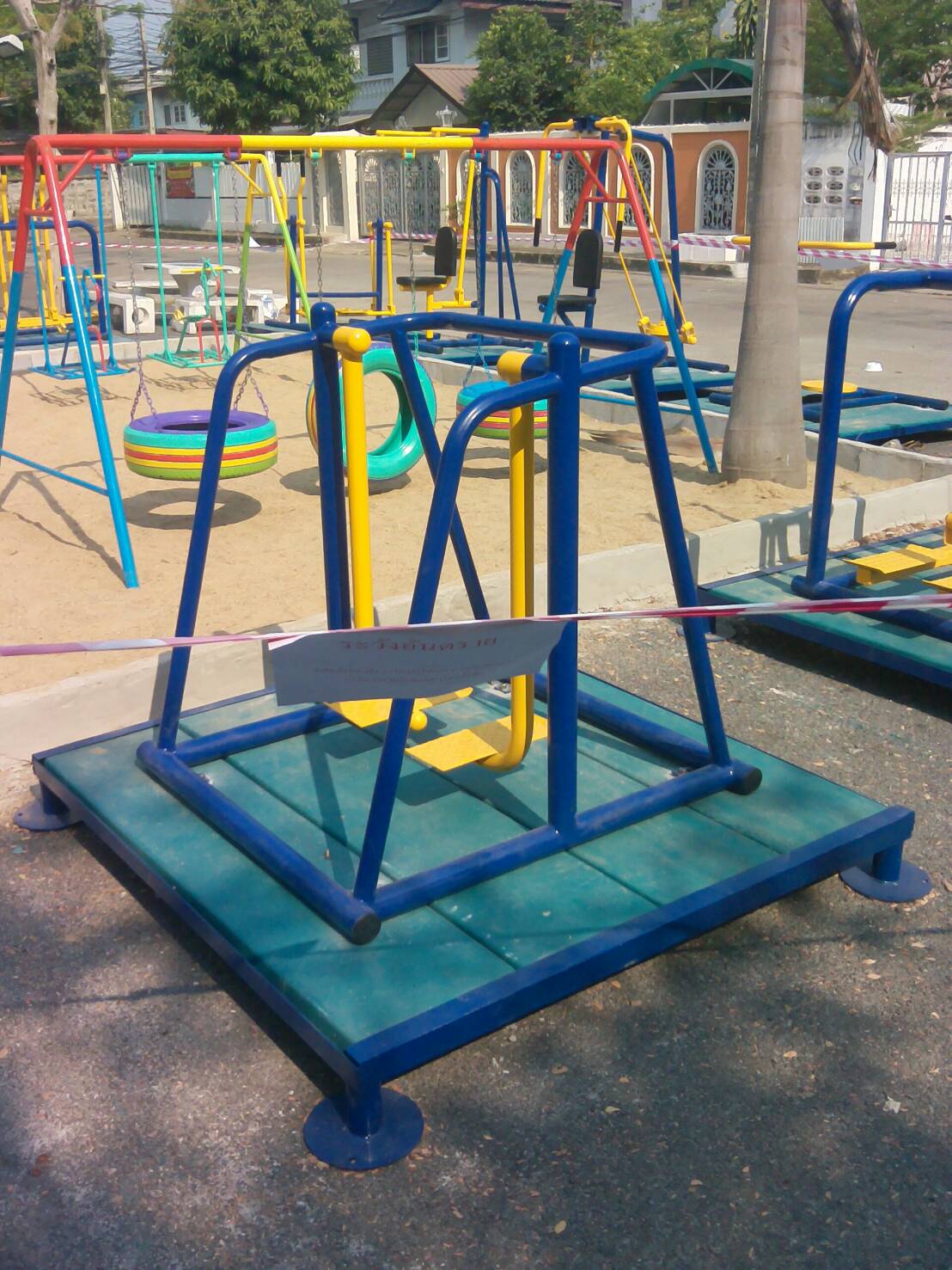 รหัส SM ผลงานติดตั้ง (หมู่บ้านสีไชยทอง) เครื่องออกกำลังกายกลางแจ้ง