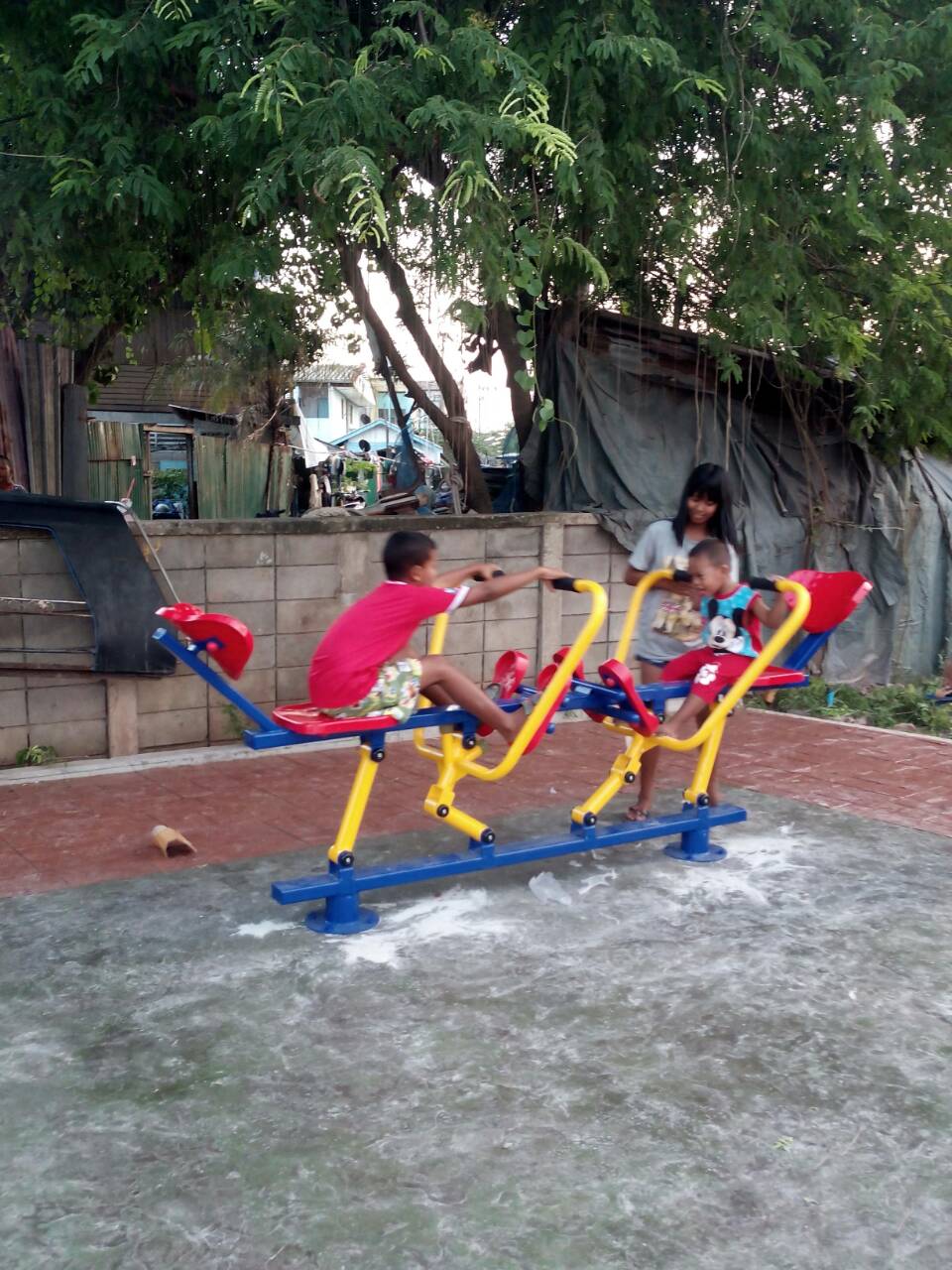 รหัส OUL ผลงานติดตั้ง (เทศบาลตำบลท่าจีน อ.เมือง จ.สมุทรสาคร) เครื่องออกกำลังกายกลางแจ้ง