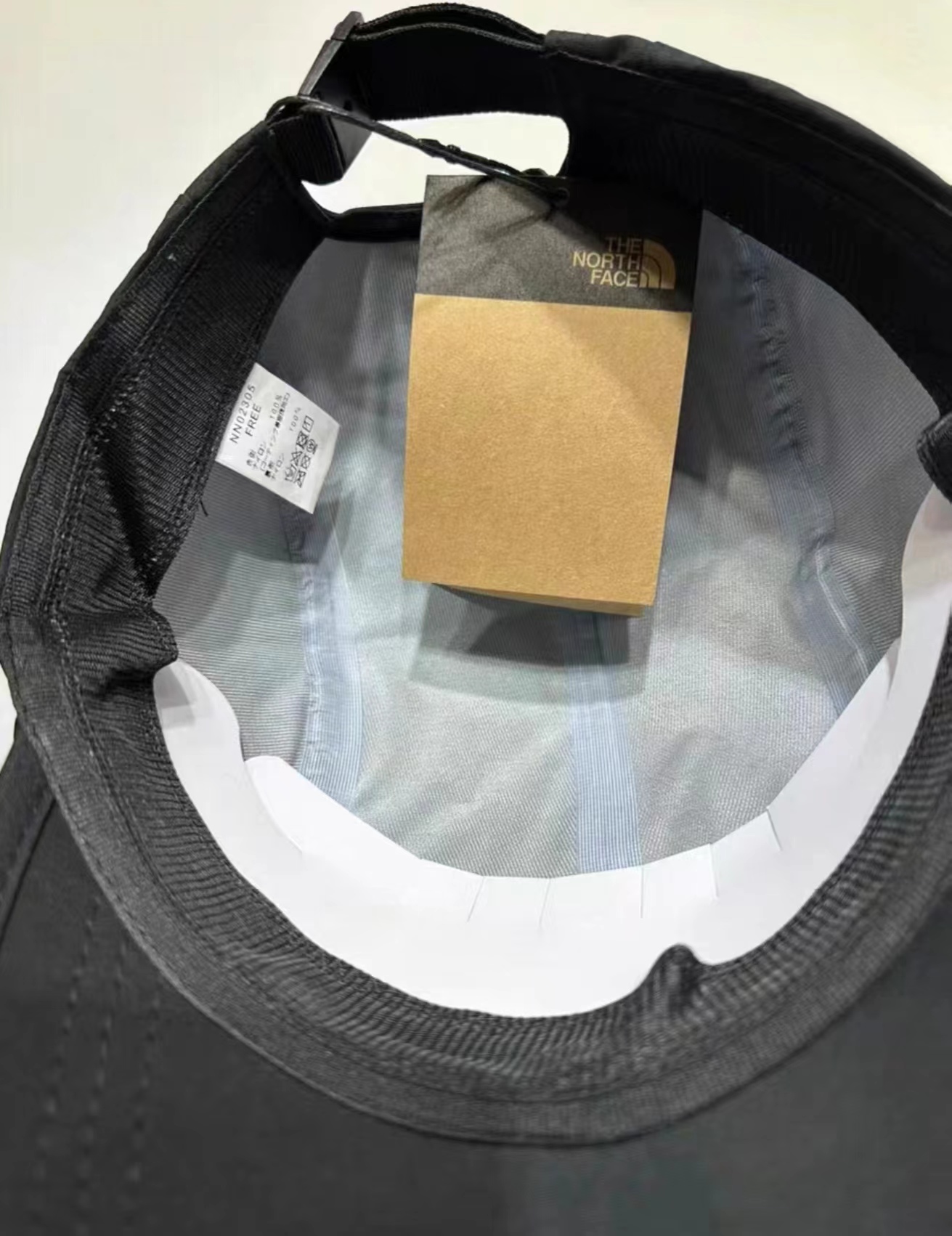 หมวกกันน้ำ The North Face Gore-Tex Cap ผ้า Goretex กันน้ำ 100 % ของใหม่ ของแท้ พร้อมส่งจากไทย หมวกกันน้ำ