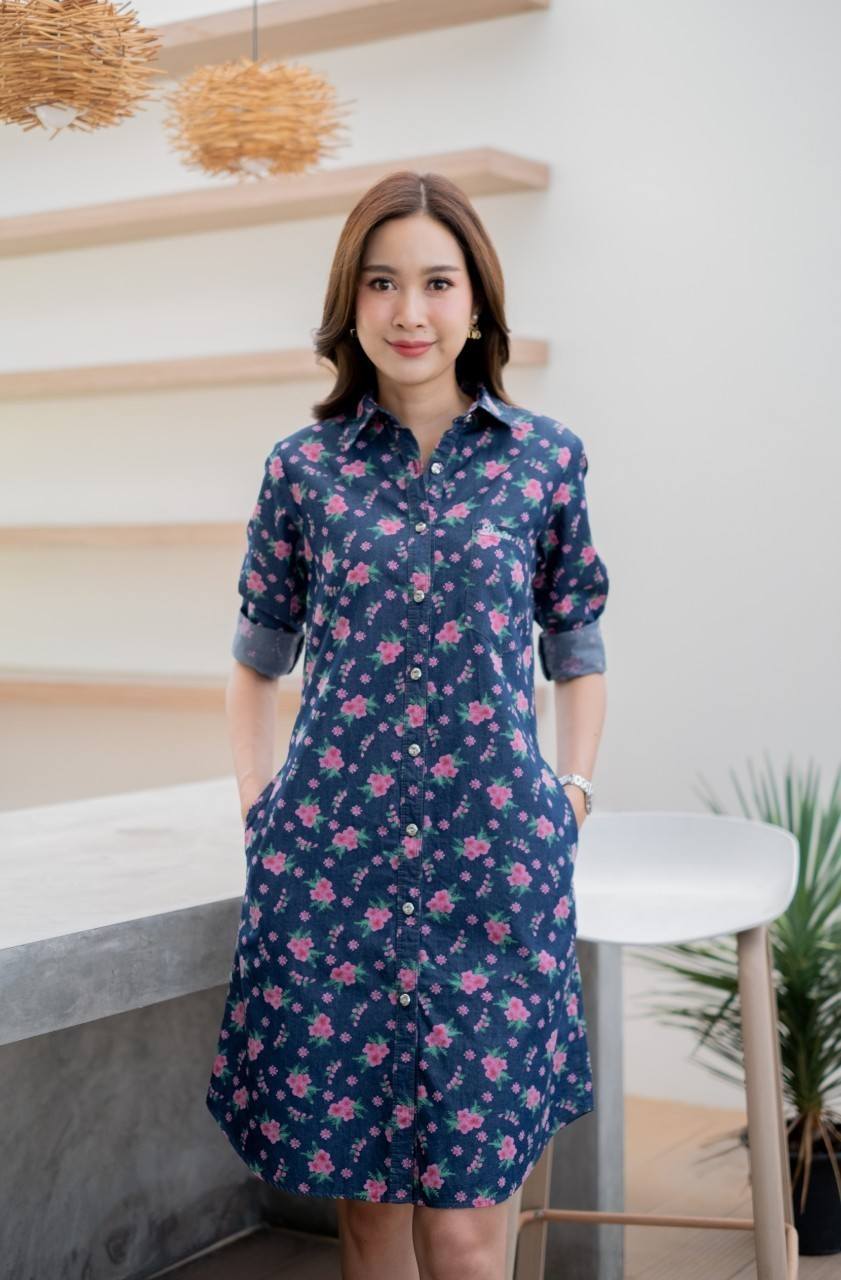 เดรสยีนส์ # 8775 ชุดยีนส์แบบสวยพิมพ์ลายสดใสสวยมาก ผ้ายีนส์ไม่หนา ใส่สบาย แบบสวยใส่ได้หลายโอกาส