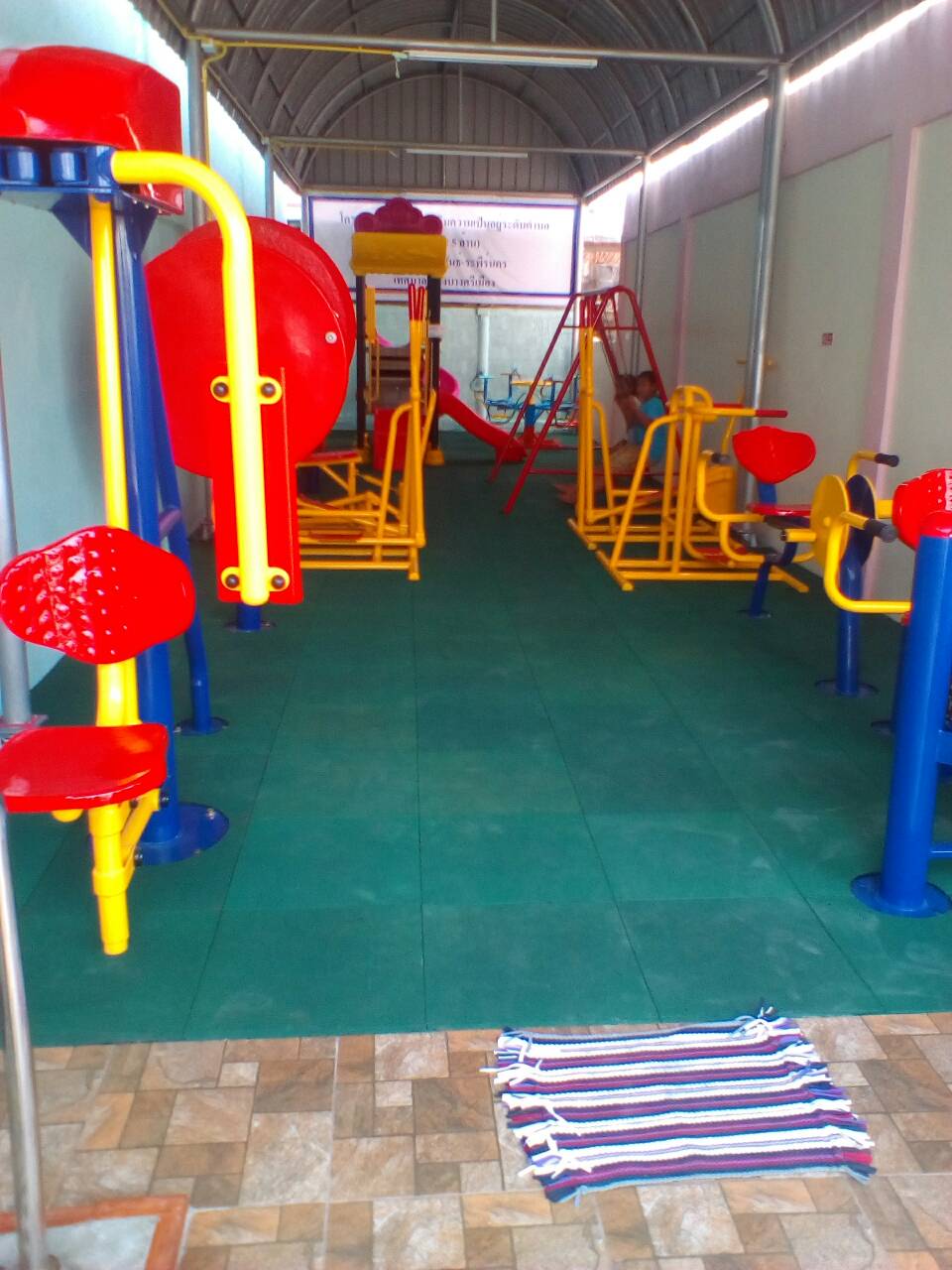 เครื่องออกกำลังกายกลางแจ้งประชาชื่น