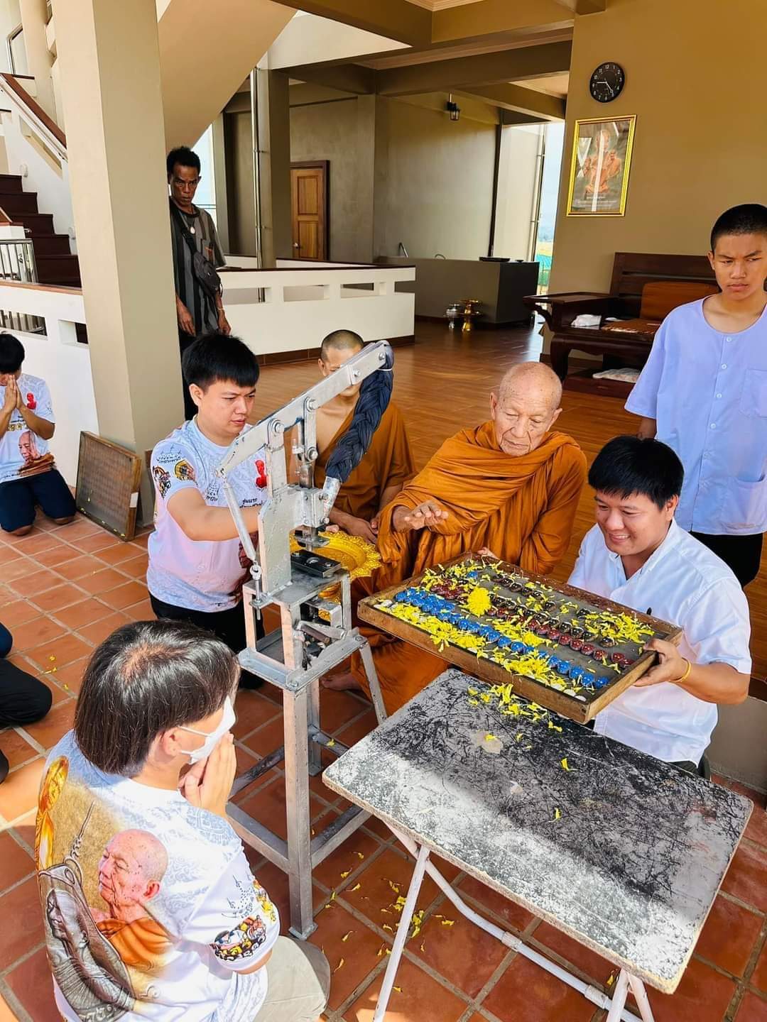 ยกลังลุ้นเนื้อ พระปิดตาปลดหนี้ หนุนดวง หลวงปู่จื่อ