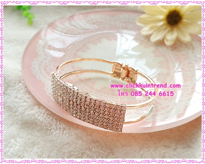 กำไลข้อมือ แฟชั่น สไตล์เกาหลี แบบข้อพับง้างออก ด้านหน้าเป็นแผงคริสตัล