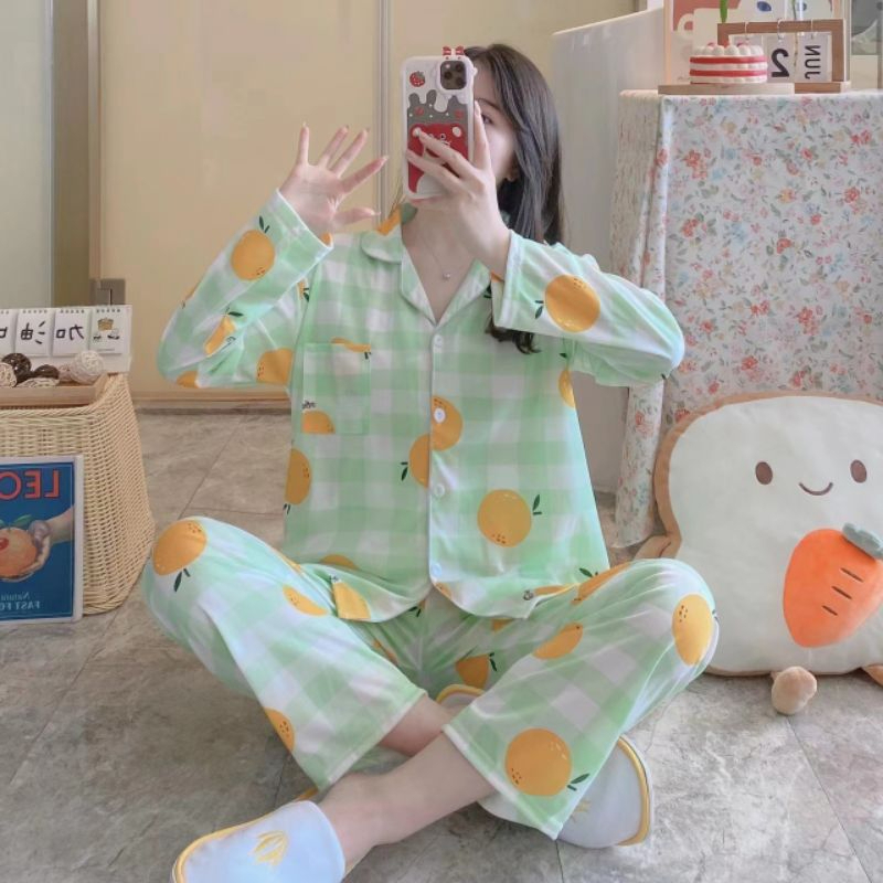 เสื้อผ้าแฟชั่นผู้หญิง ชุดนอนคอตต้อน ลายใหม่ฮิต ผสมการ์ตูน เสื้อแขนยาวกระดุมหน้าคอปกกางเกง