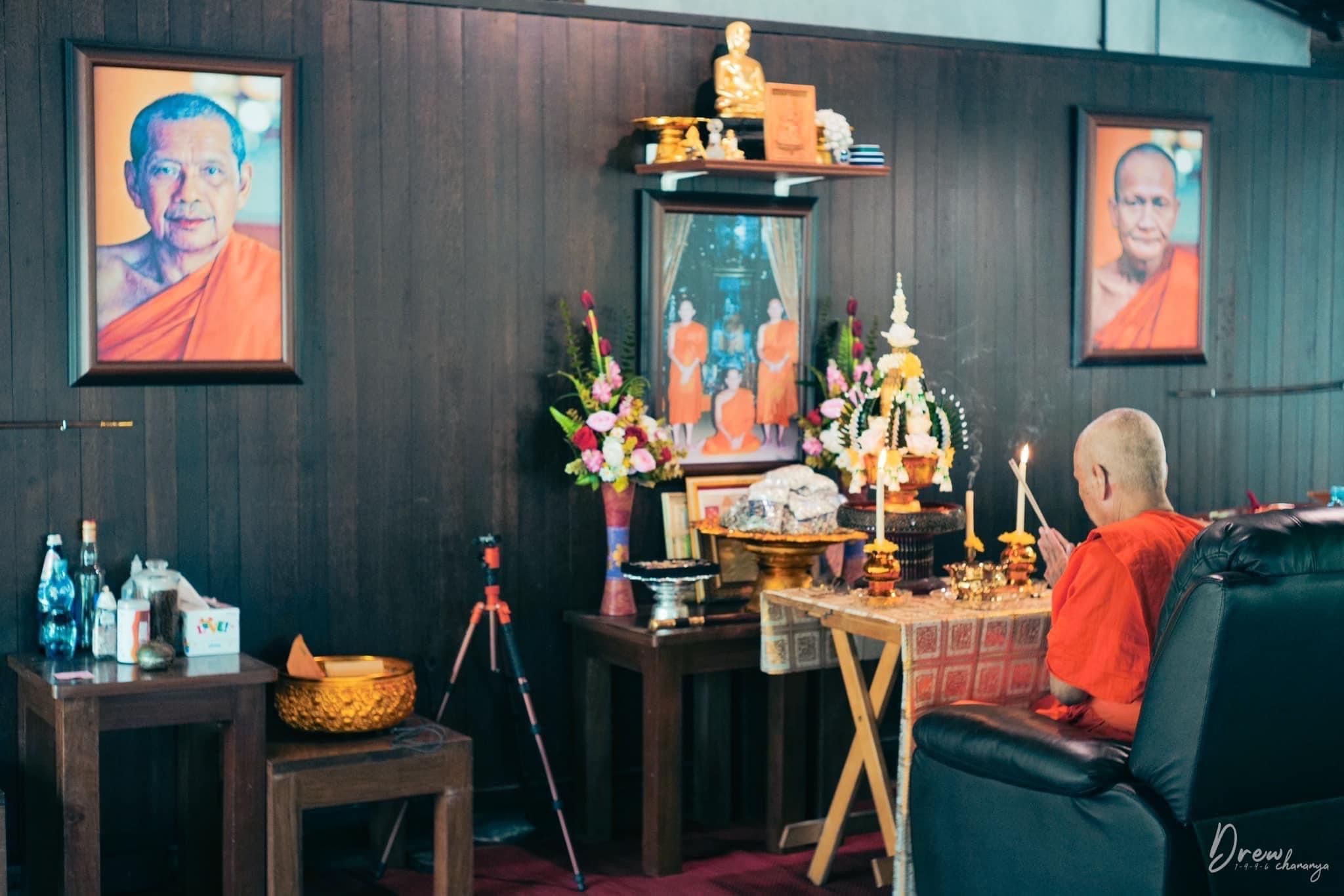 สร้อยข้อมือพระปัจเจกพุทธเจ้า 4 พระองค์(รมดำ) วัดเขาวง